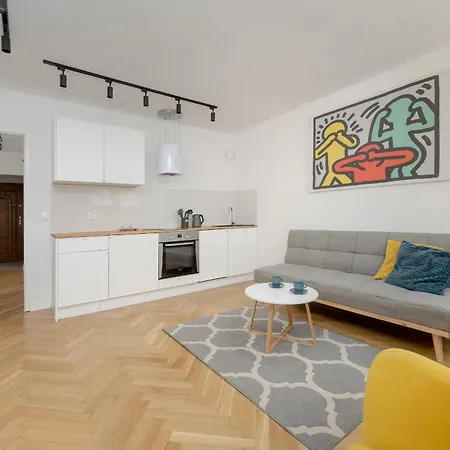 Modern Close To The Market Square By Renters
